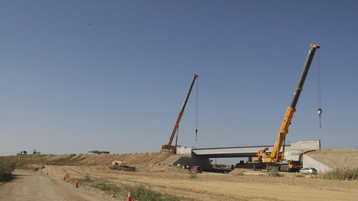 Les obres de l’autovia A-14 entre Lleida i Torrefarrera segueixen a bon ritme.