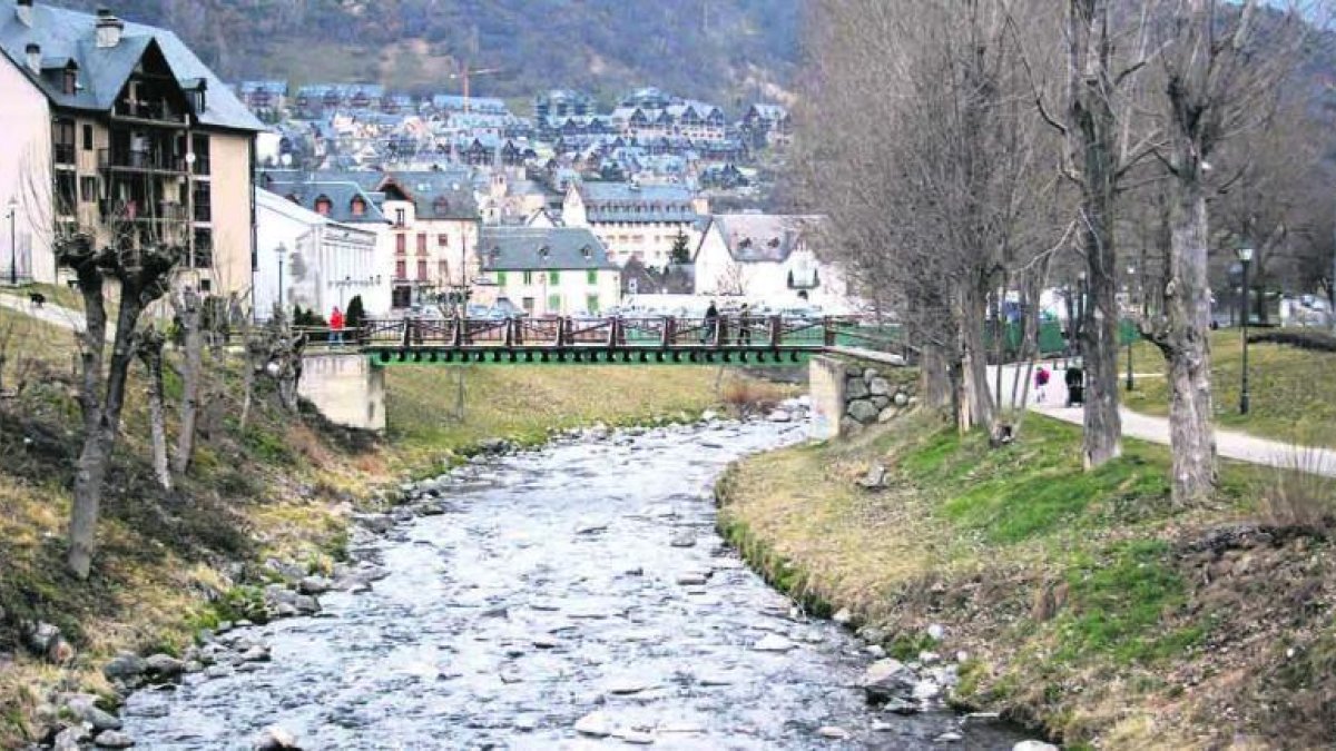 La Garona a Vielha, un dels rius on és possible pescar.