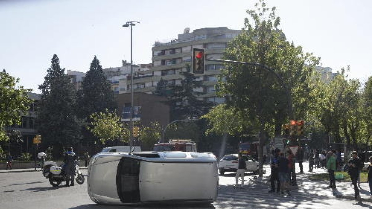 El xòfer de la furgoneta que va bolcar dissabte ha estat imputat.