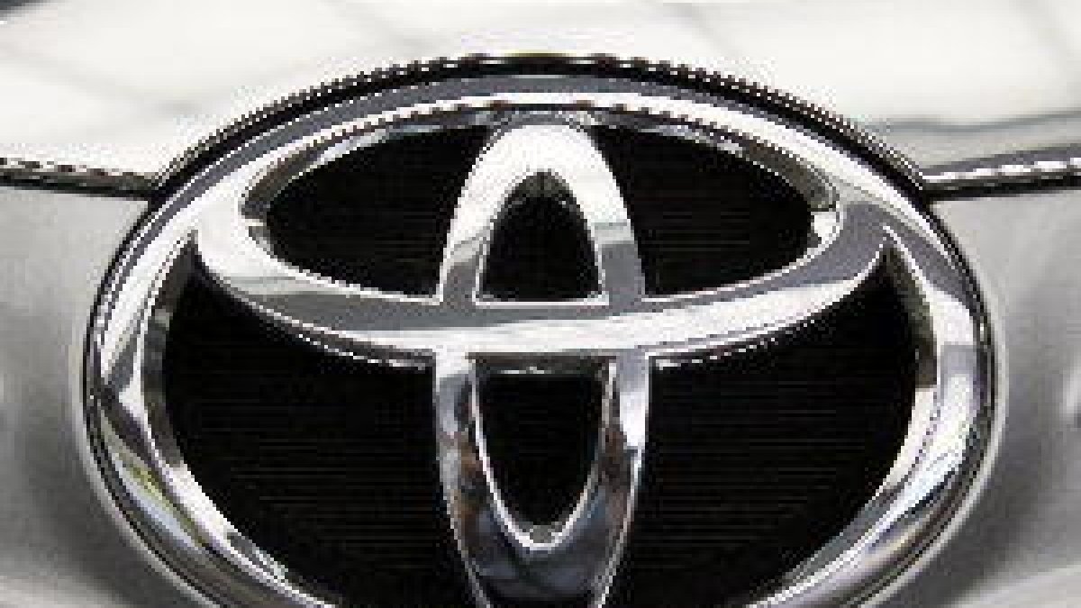 Toyota crida a revisió 5,8 milions de cotxes per un fallo en coixins de seguretat