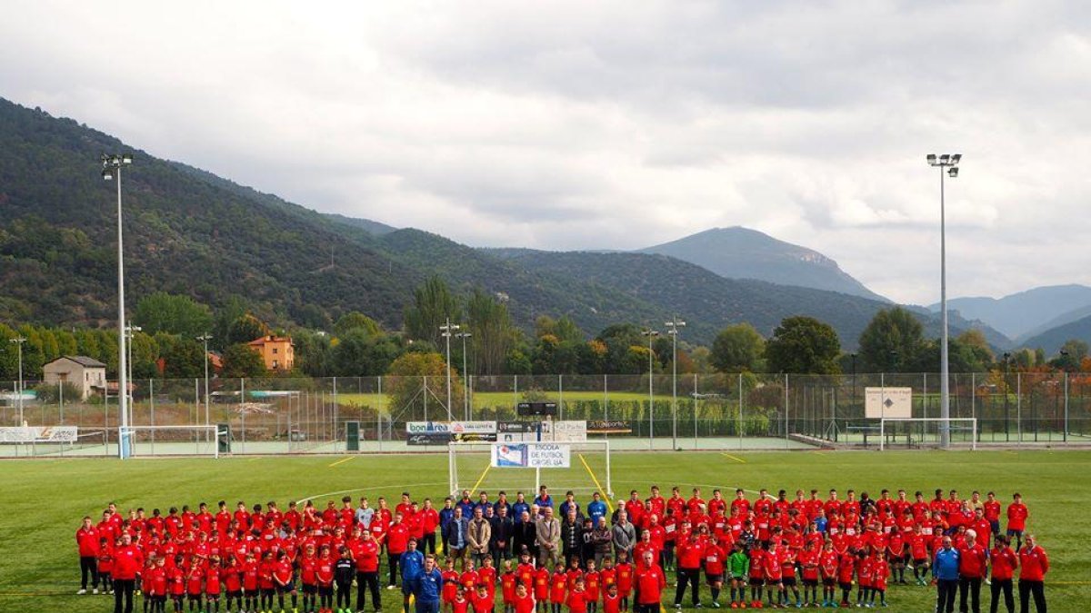 L’Escola de Futbol Orgèl·lia presenta els 178 jugadors que té aquesta temporada als equips de base