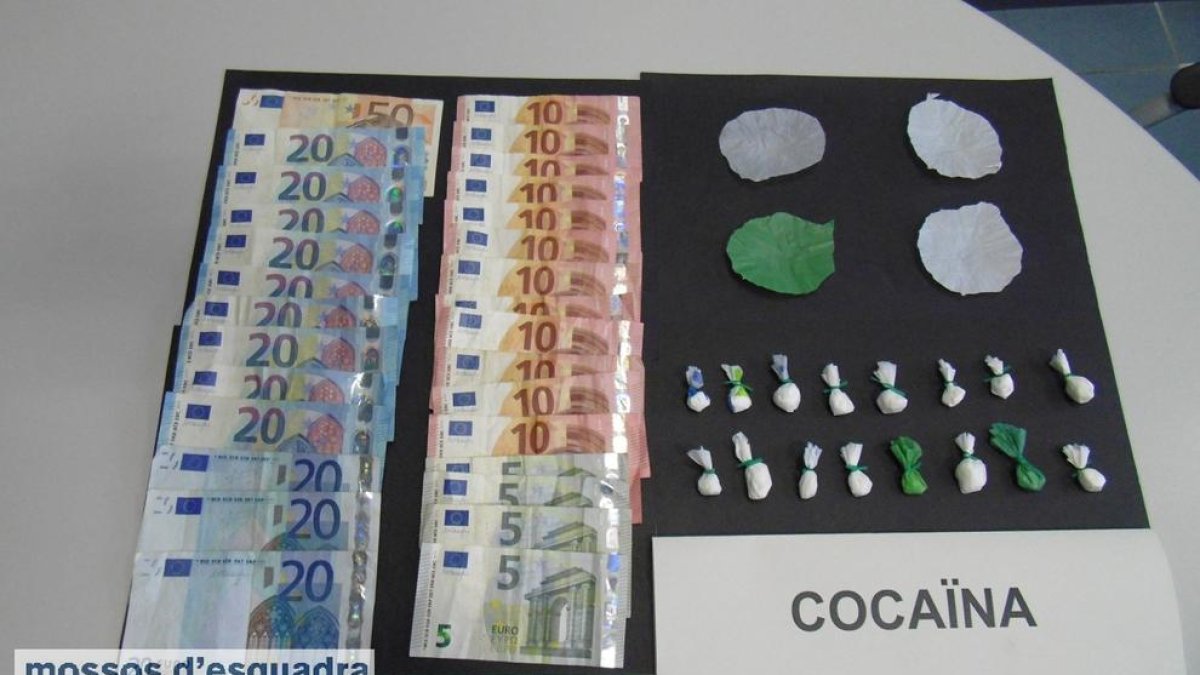 A l’habitatge del detingut van trobar 12,3 grams de cocaïna.