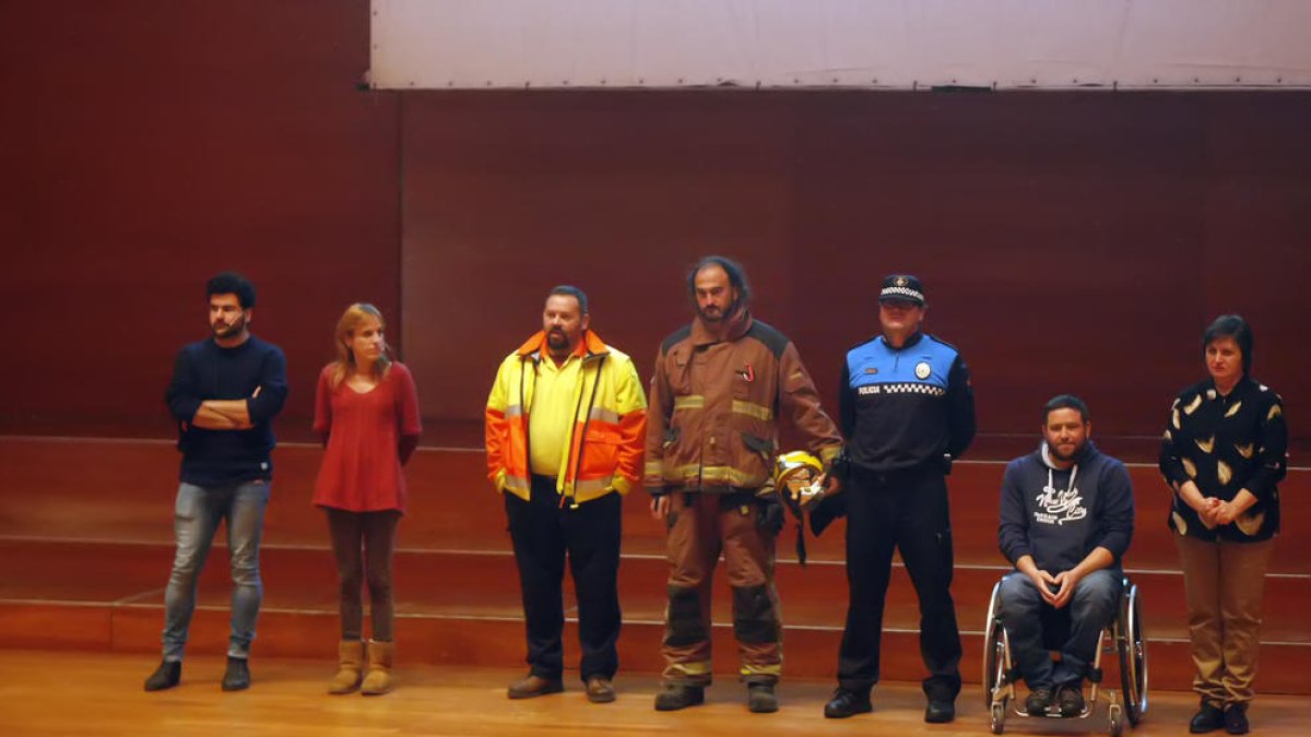 Actores, personal de emergencias y víctimas de accidentes, ayer, tras explicar su testimonio en una acción en el Auditori.