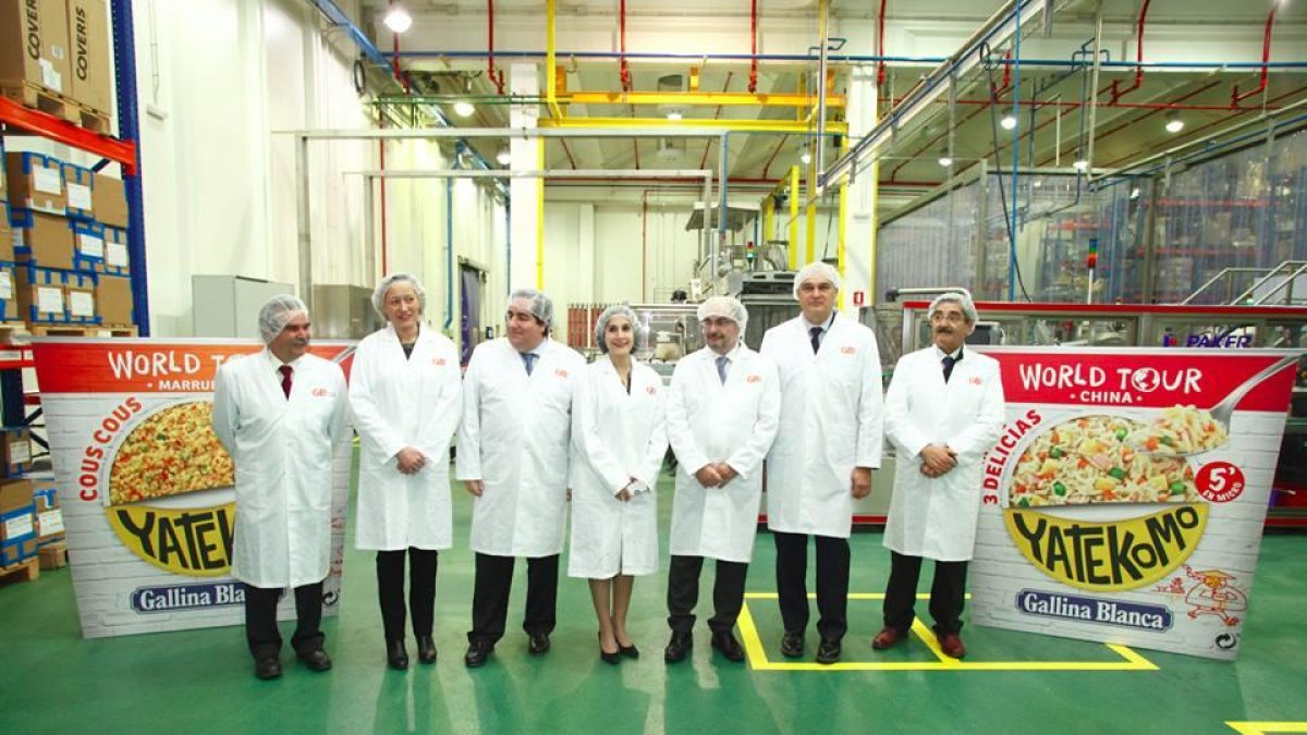 El president d’Aragó, Javier Lambán, va visitar ahir la planta de Gallina Blanca a Vallobar.