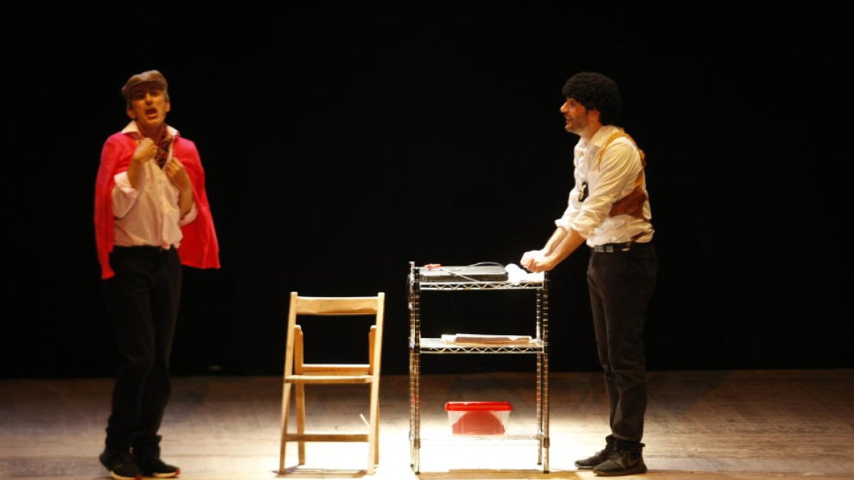 Los dos actores cómicos, ayer en la obra ‘Dos’ en el Teatre Principal.