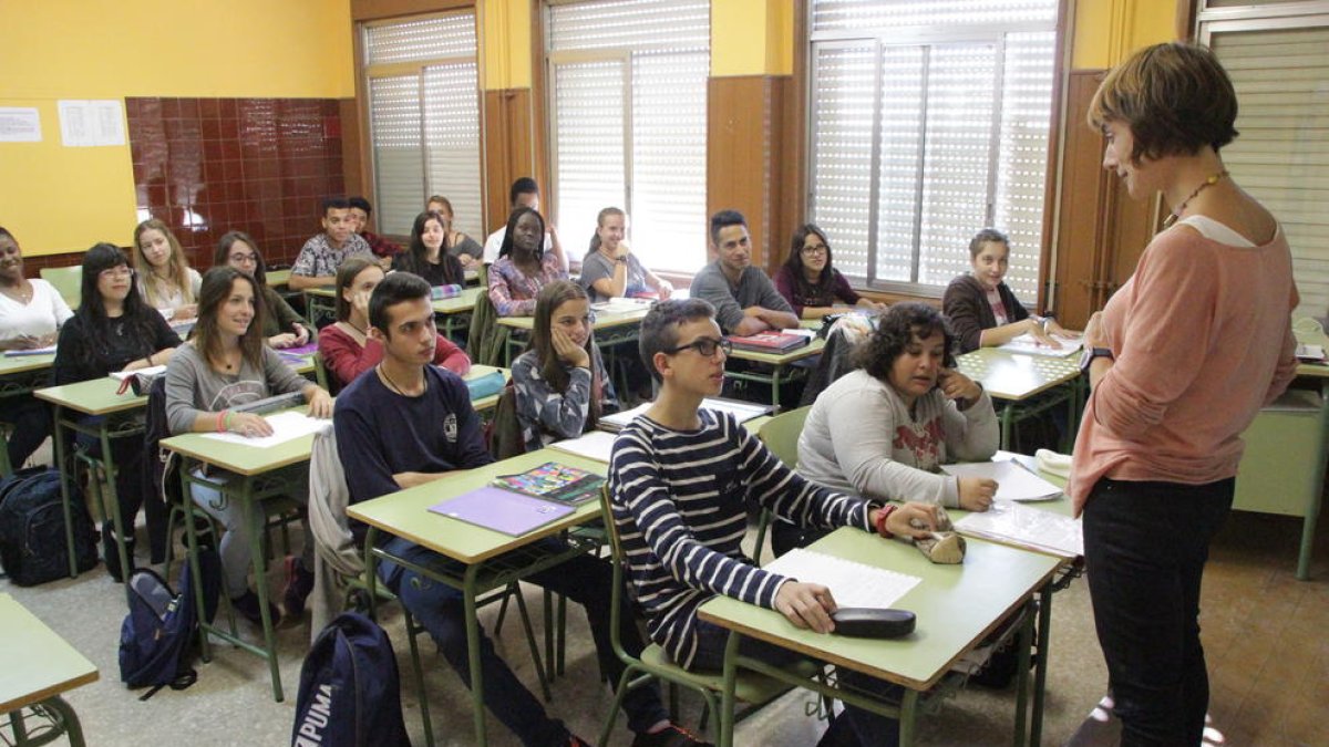 Imatge d'arxiu d'una classe d'institut a Lleida.