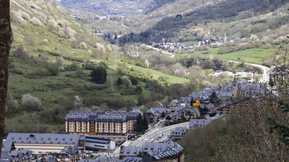 Vista del municipi de Vielha.