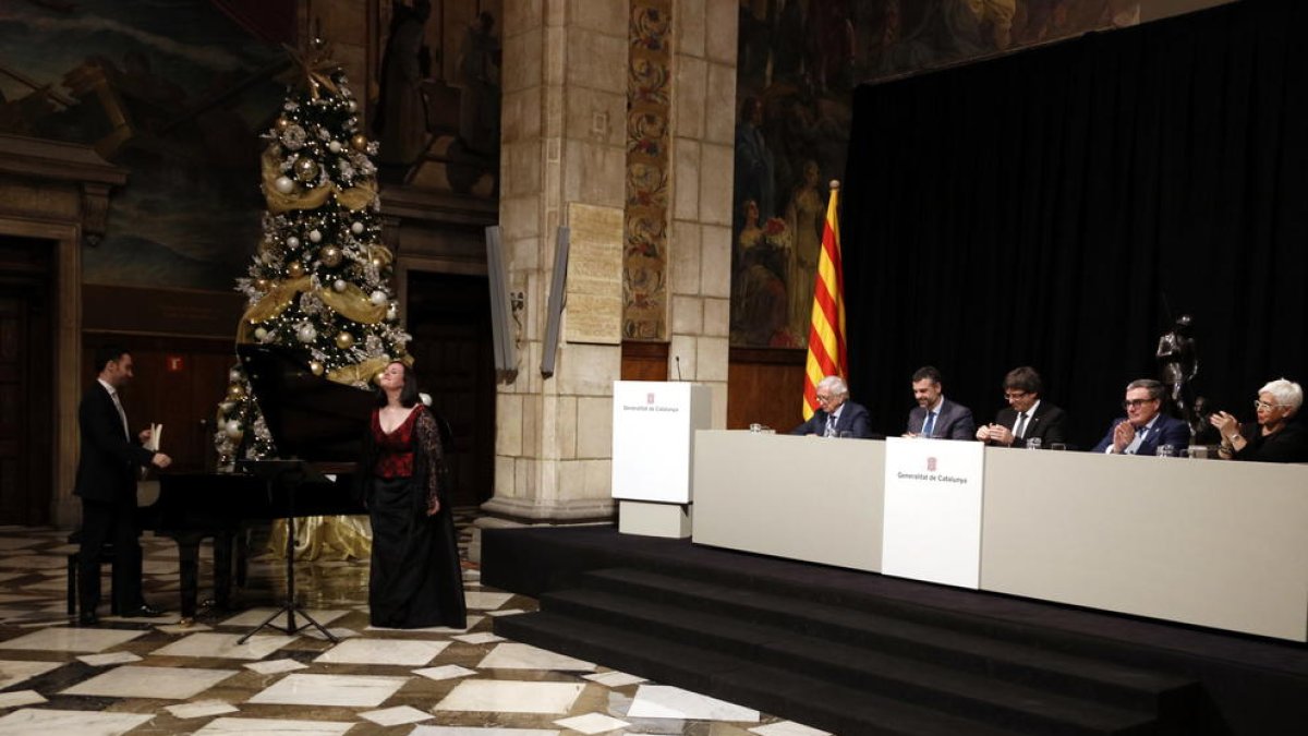 Cloenda musical al Palau de la Generalitat amb el pianista Josep Buforn i la soprano Marta Mathéu.