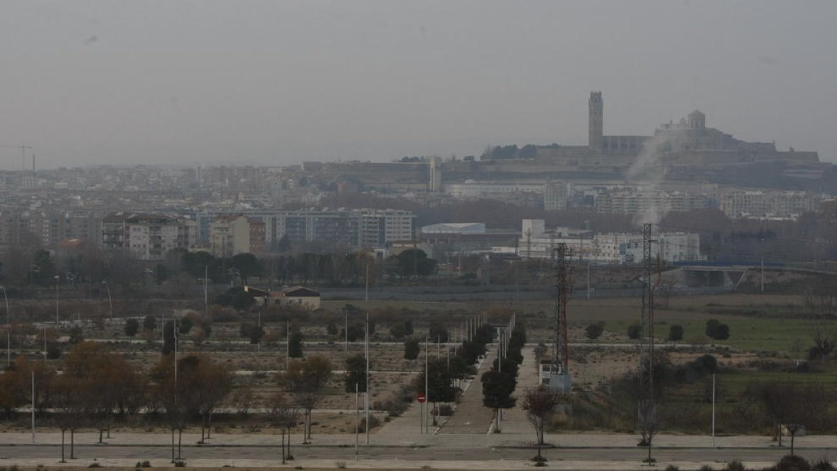 Vista dels terrenys del SUR 42 Torre Salses, situats entre els barris de la Bordeta i els Magraners.