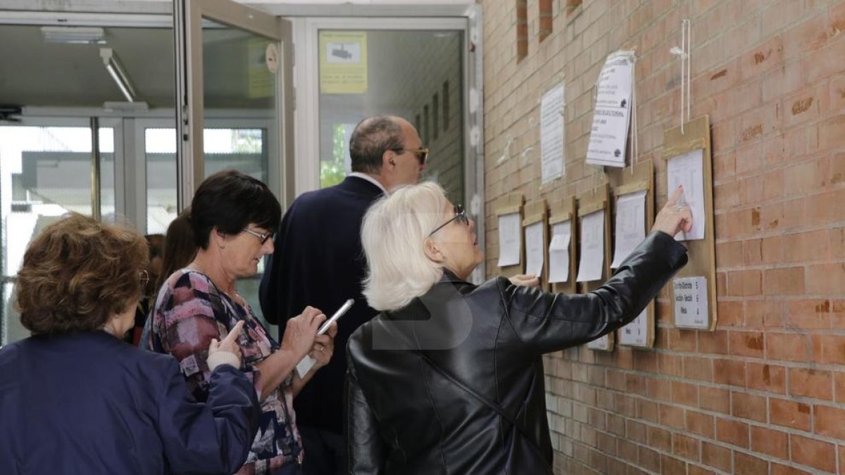 Colegios electorales en la demarcación de Lleida por los comicios municipales y europeos.