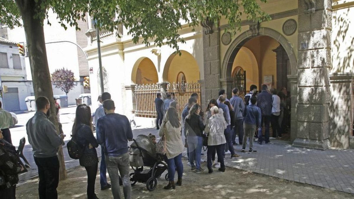 Colegios electorales en Lleida ciudad y comarcas. En actualización...