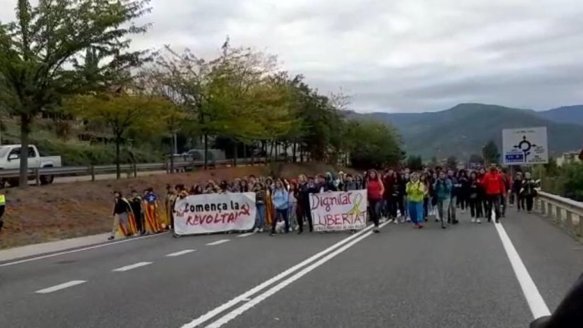 Manifestació a la Seu d'Urgell i tall de l'N-145