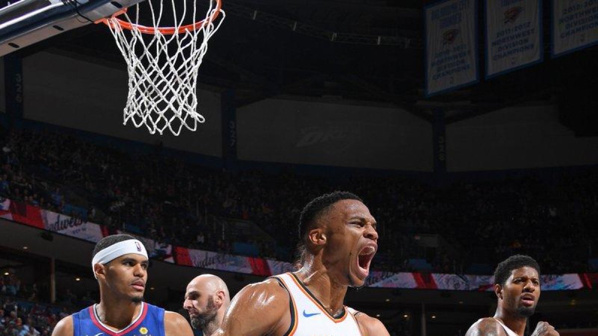 Russell Westbrook anotó 32 puntos para los Thunder.