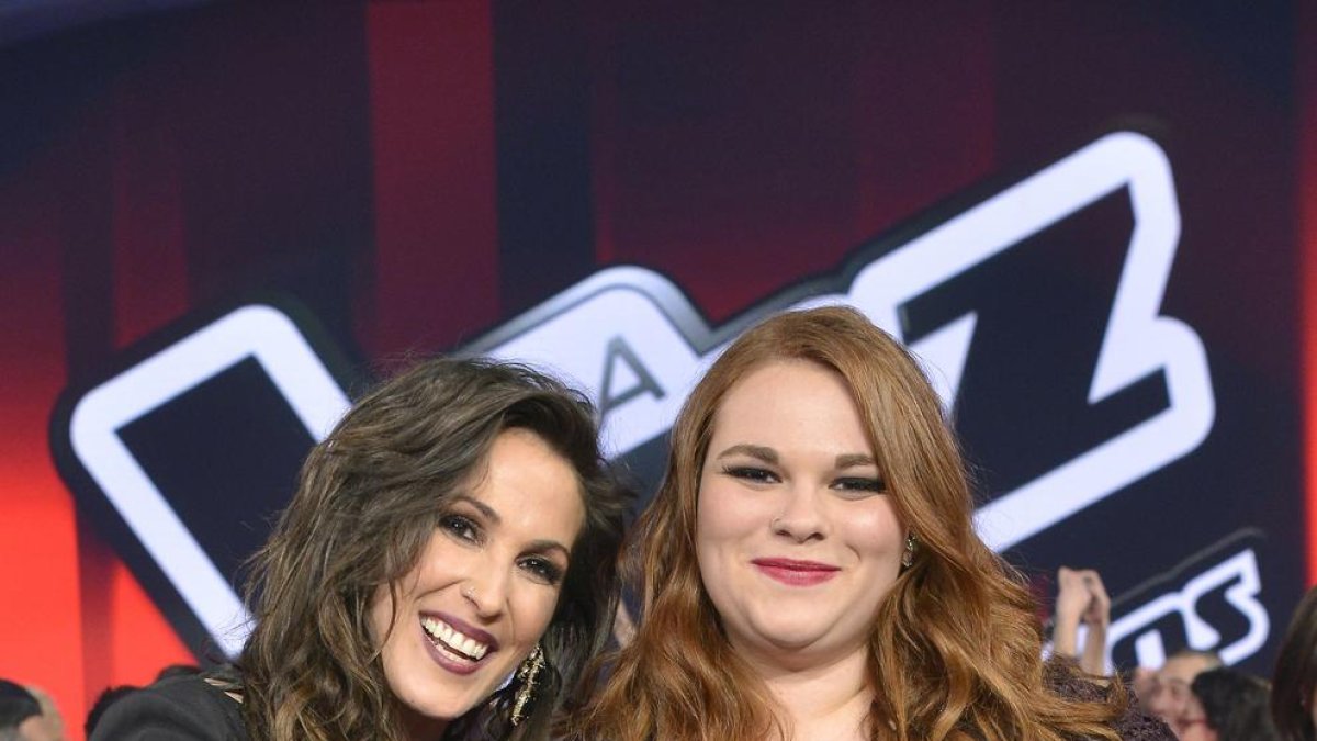 Malú e Irene, ganadora del concurso de talentos musicales ‘La Voz’ de Telecinco.