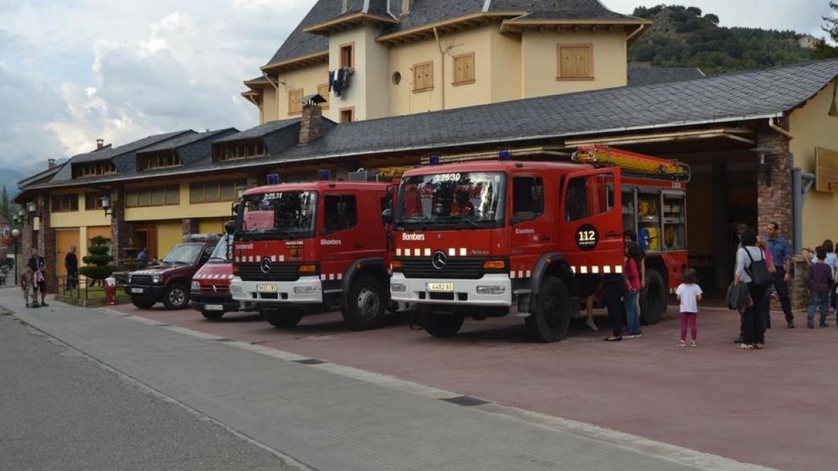 Veinte bomberos profesionales cubren el parque de El Pont de Suert