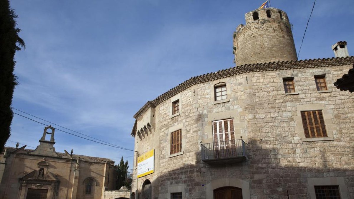 Càntirs, castell i sant