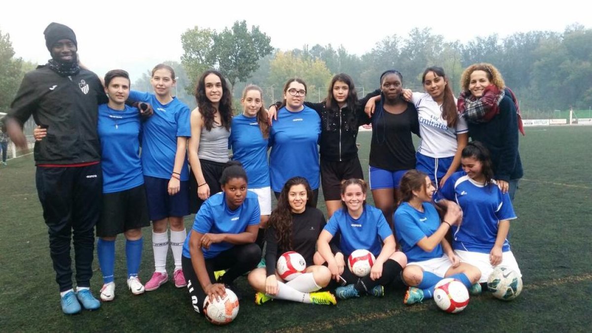 Integrantes del equipo femenino de Fútbol 7 que impulsa la Paeria de Lleida.