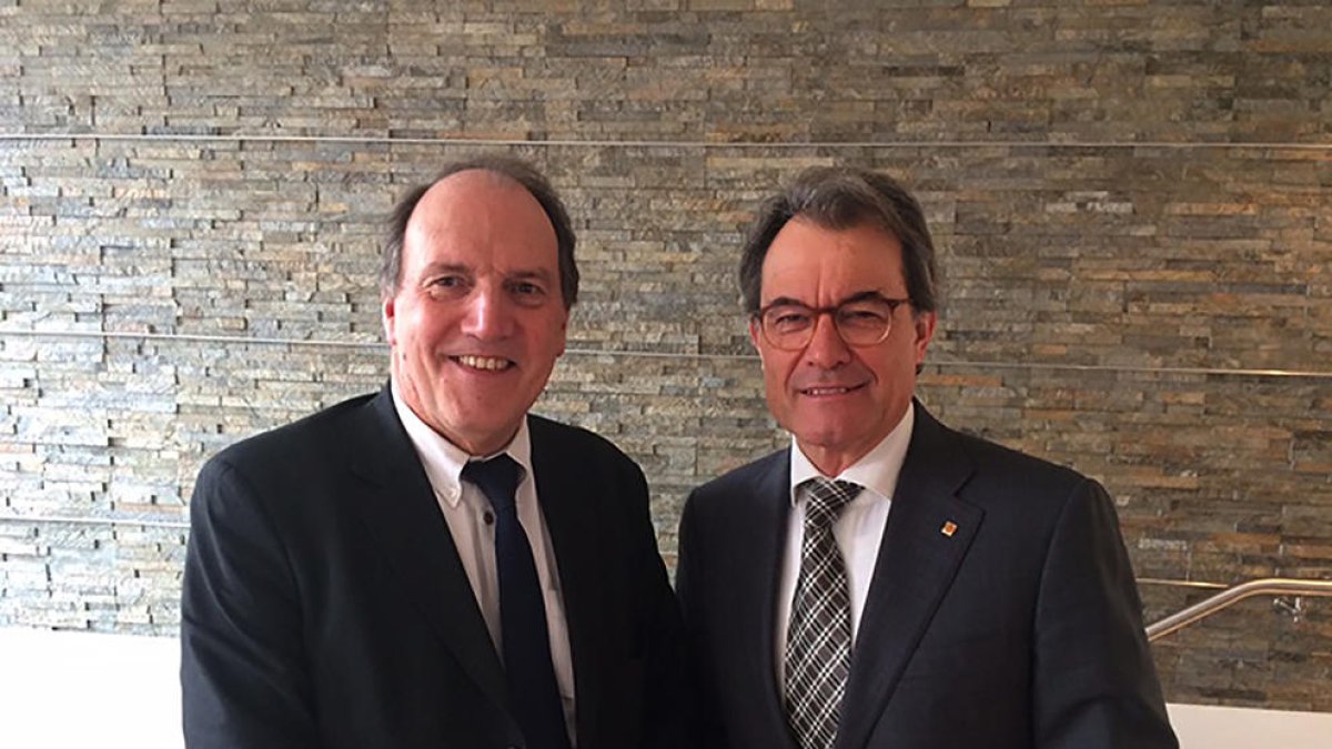 Artur Mas, ahir, amb Simon Hughes en la seua visita al Regne Unit.