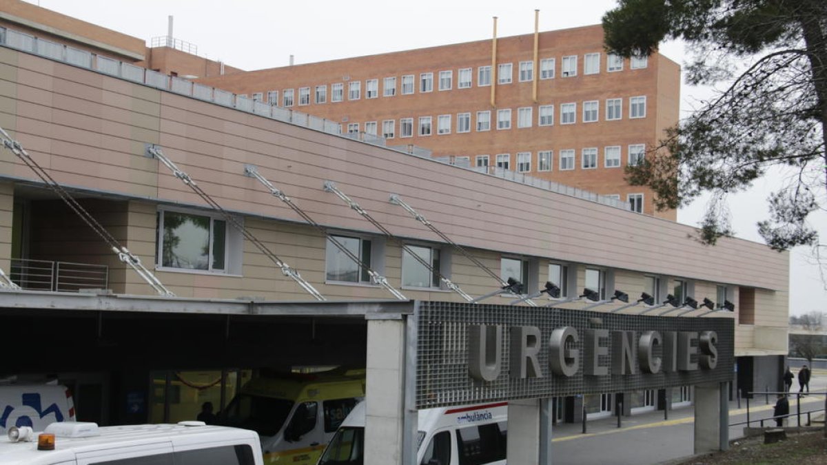 Exterior de la unitat d’Urgències de l’hospital.