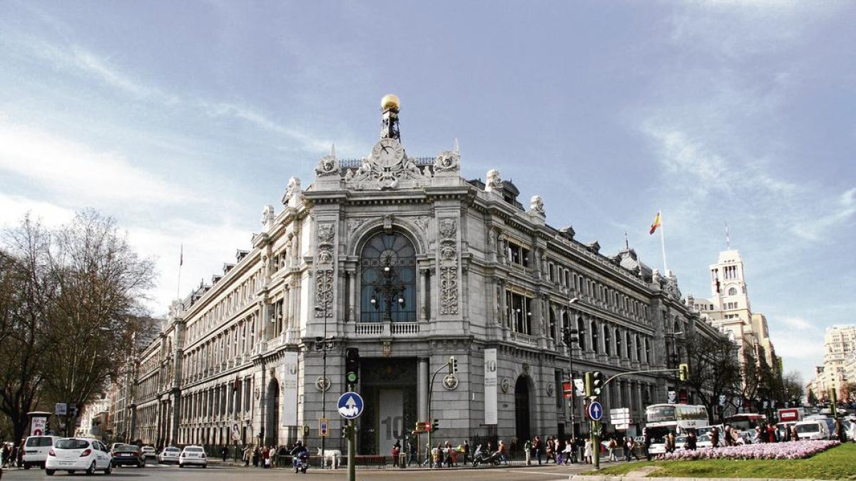 Imagen de la sede central del Banco de España en Madrid, institución dirigida por Luis María Linde.