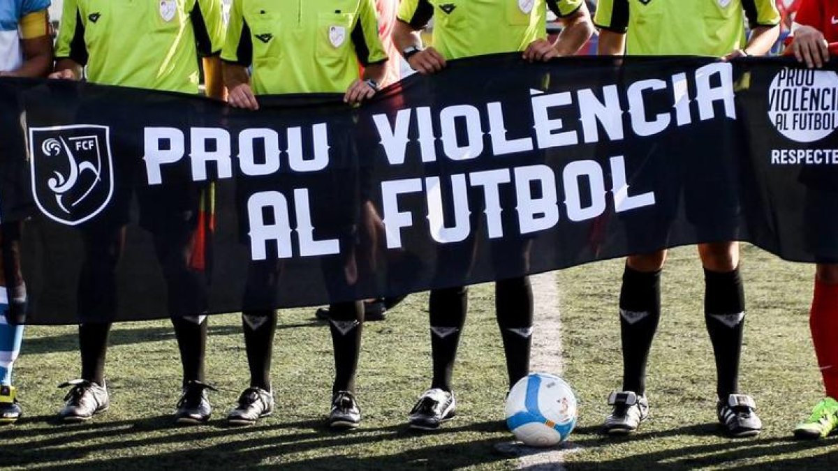 El futbol català va emprendre el setembre del 2015 la campanya ‘Prou violència al futbol’.