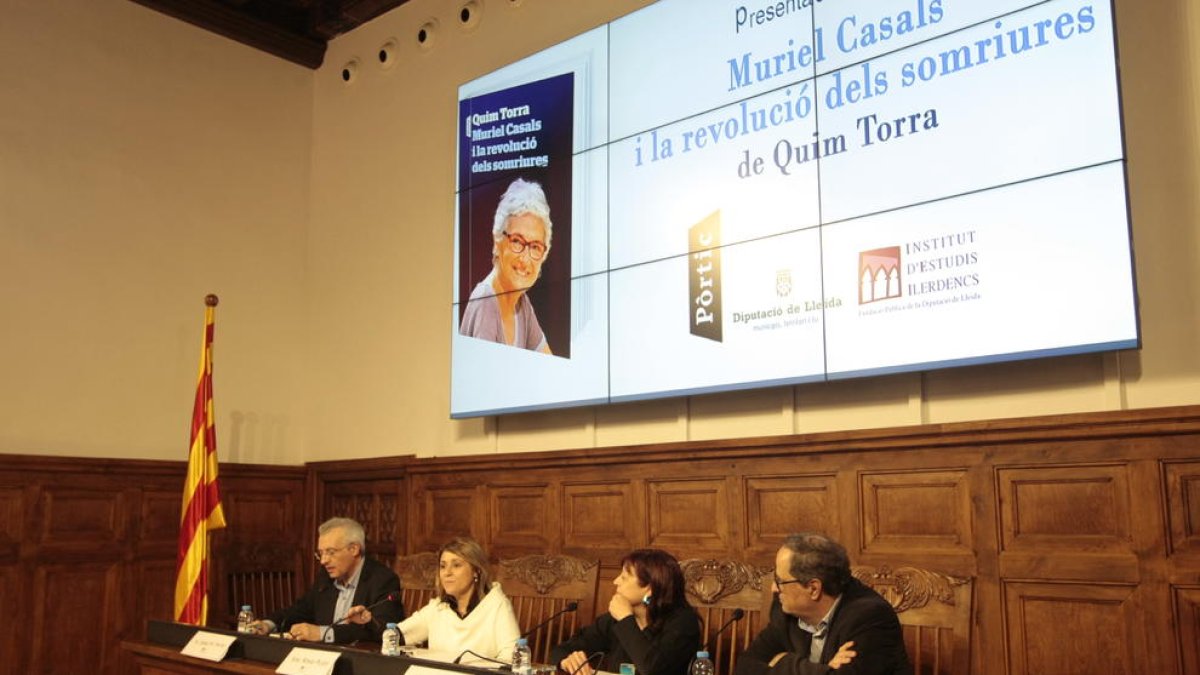 Forné, Pujol, Torres i l’autor, Quim Torra, ahir a la presentació.