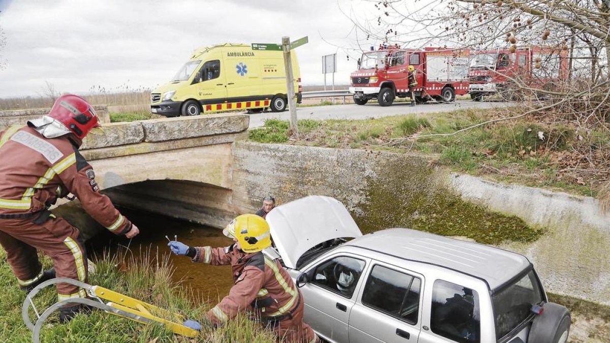 Cinco heridos en accidentes en Ivars d’Urgell, Oliola y Massalcoreig