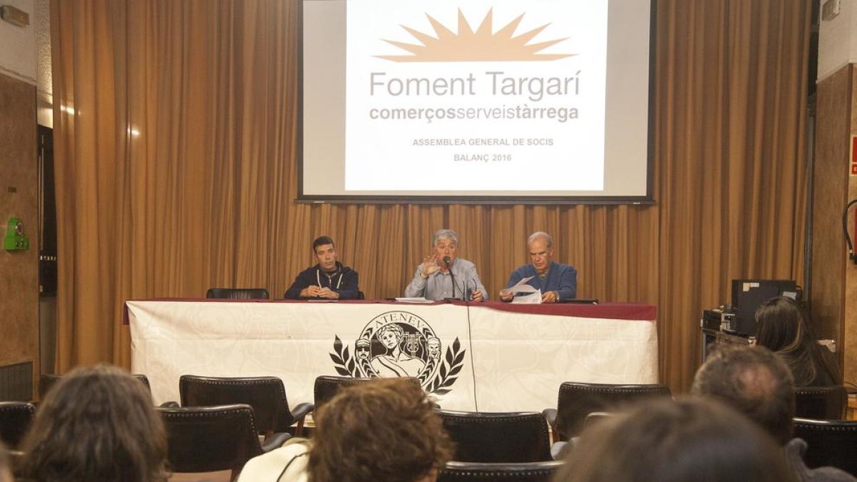 Un moment de l’assemblea celebrada dijous a la nit.