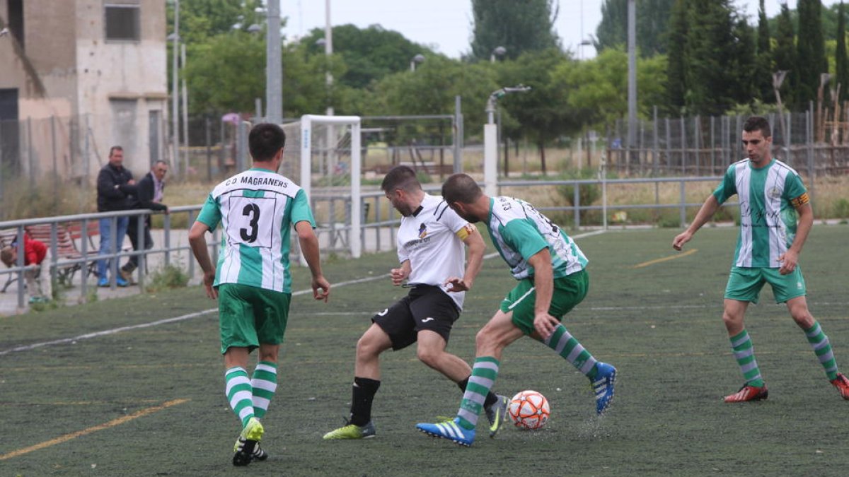 El Magraners va intentar remuntar el partit però el Tremp va saber mantenir la seua renda.