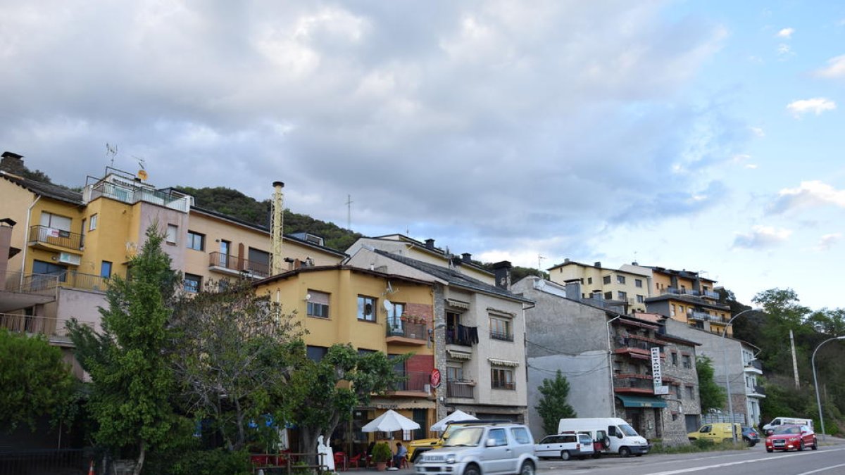 El barrio de Sant Pere de La Seu, donde se sitúan algunos pisos cedidos en la capital del Alt Urgell.