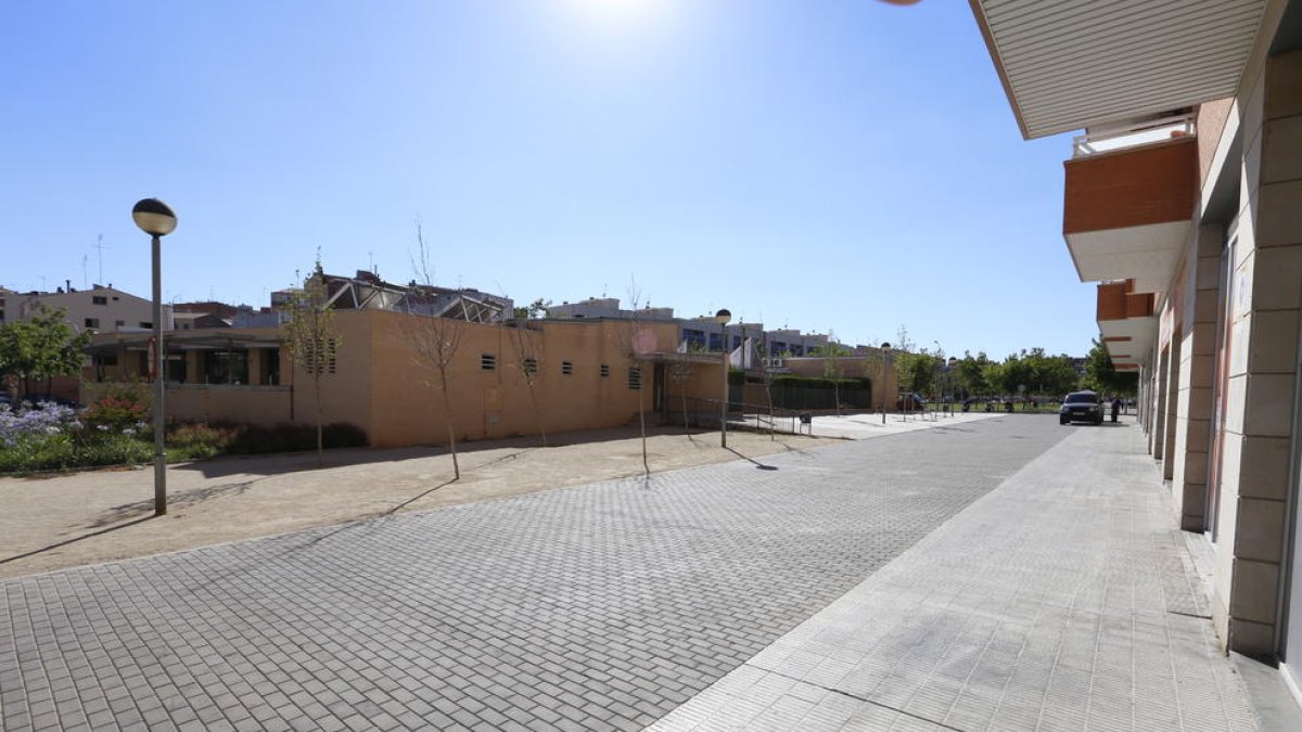 Vista del carrer per a vianants Lérida de Colòmbia, on els pares demanen instal·lar pilones retràctils.