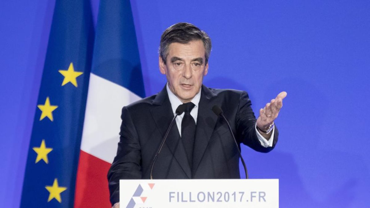 L’exprimer ministre francès i candidat conservador a la Presidència, François Fillon.