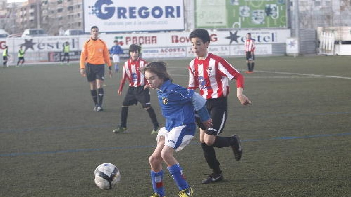 Un partit d’una edició del torneig sub-13 de l’Atlètic Segre.