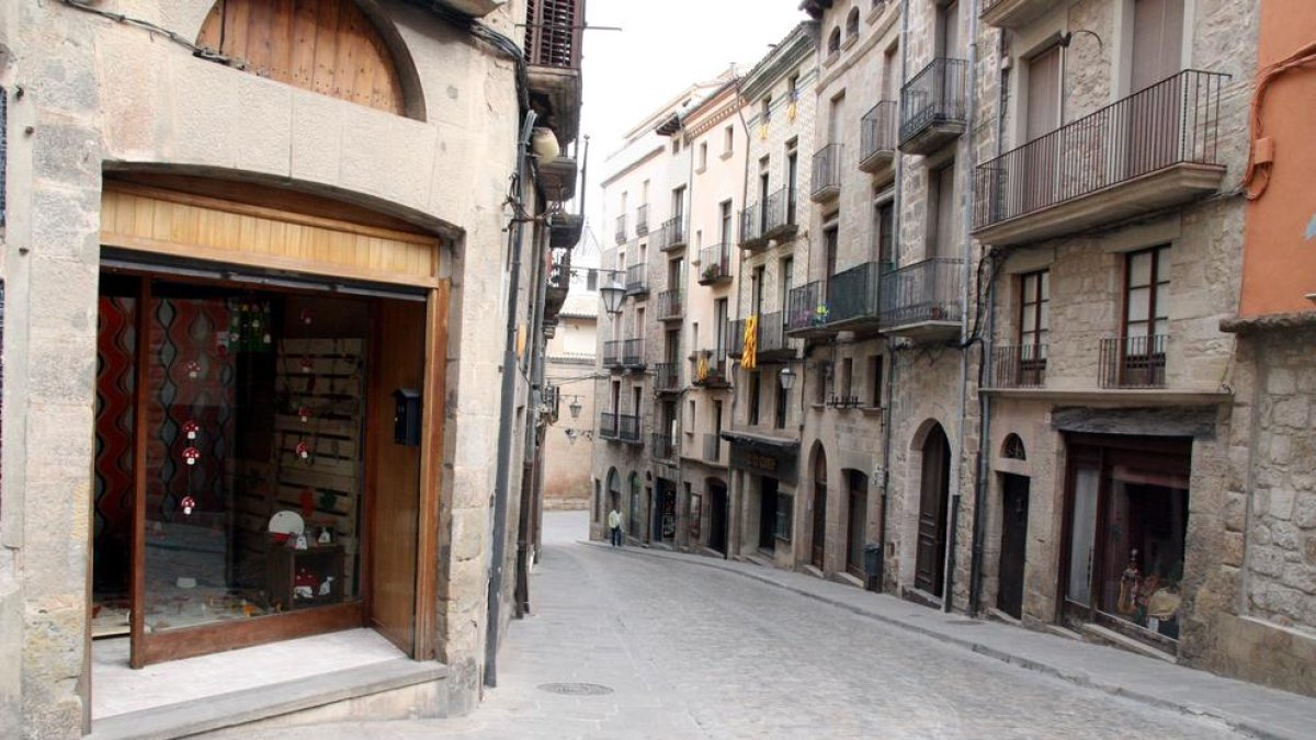 El centro histórico, comercial y de servicios de Solsona.