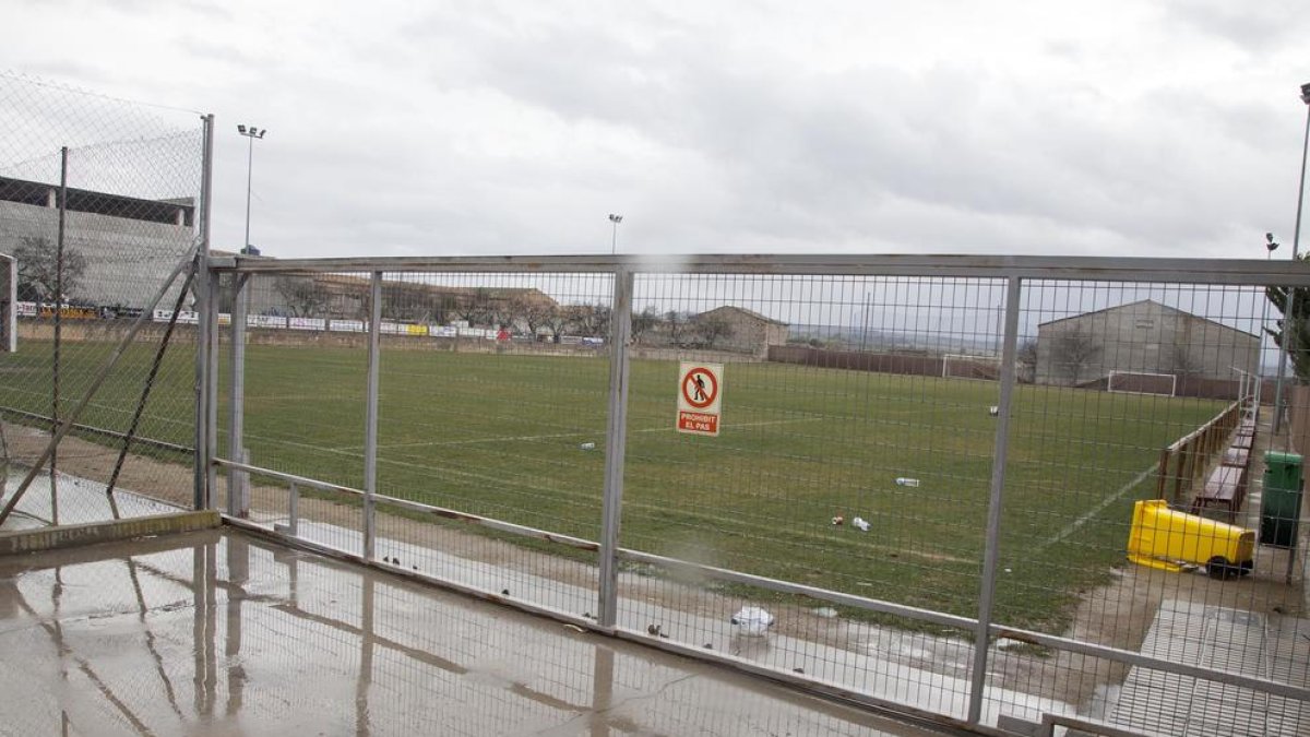 El camp del CF Verdú-Vall del Corb, on es va produir diumenge l’agressió a l’àrbitre, ahir a la tarda.