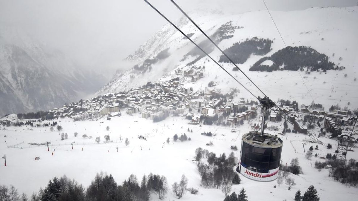Imatge d’arxiu d’una estació d’esquí als Alps.