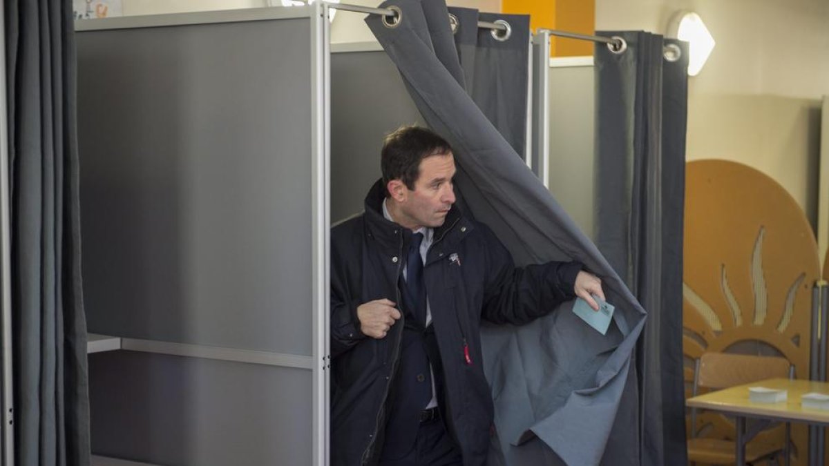 Benoît Hamon, tras votar.