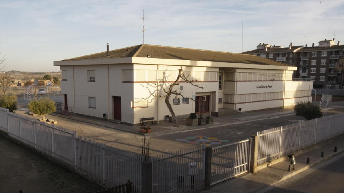 L’edifici del col·legi Torre Queralt, quan encara s’anomenava Terres de Ponent.