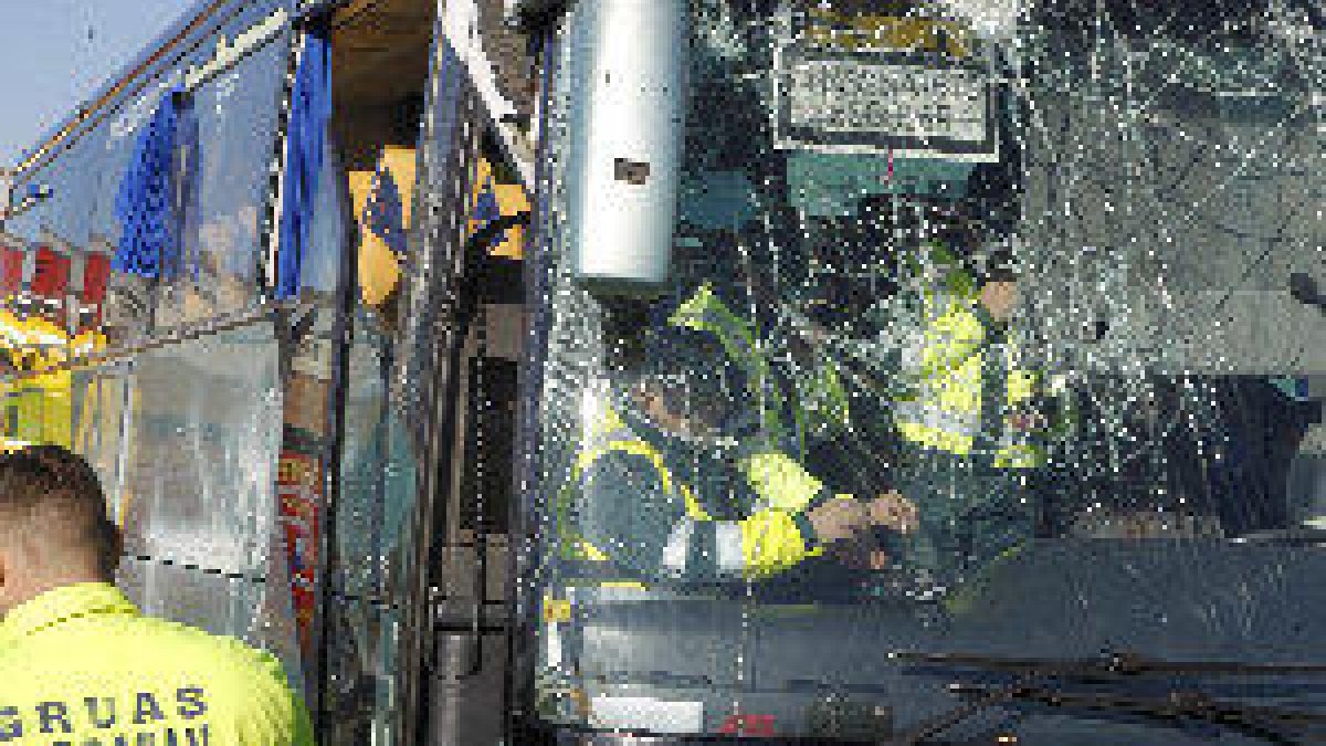 Confirmen que el conductor de l’autobús accidentat a Fuenlabrada anava drogat i els infants sense cinturó