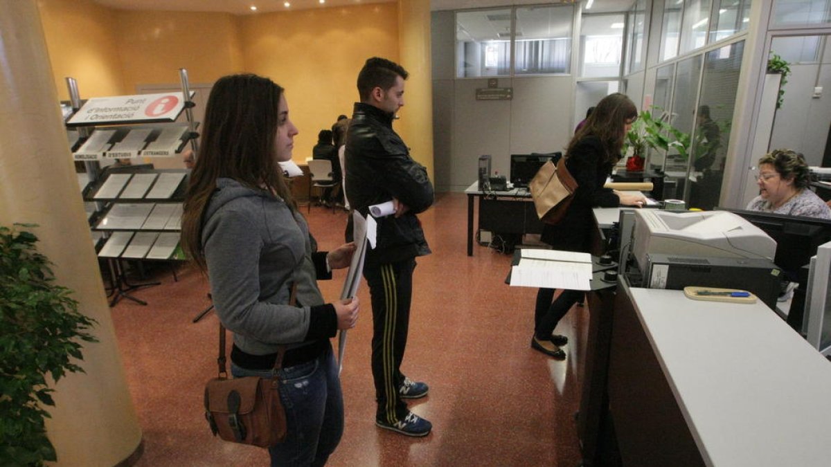 Aspirants a docents en una imatge d'arxiu.