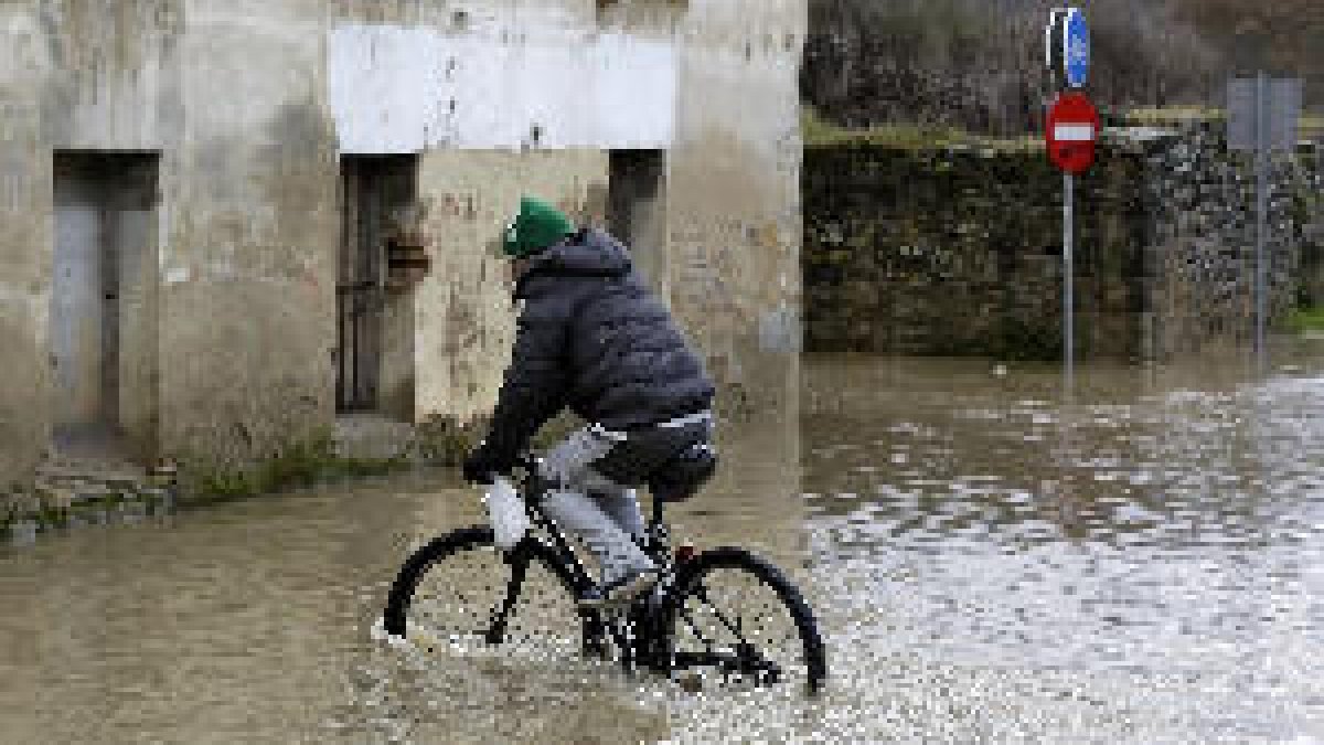 Un ciclista chino recorre por error 500 kilómetros en la dirección errónea