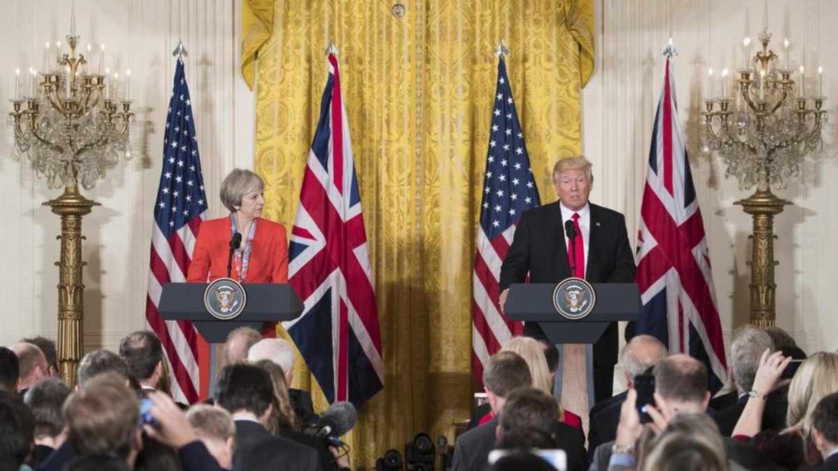 Un moment de la roda de premsa entre Theresa May i Donald Trump a Washington.