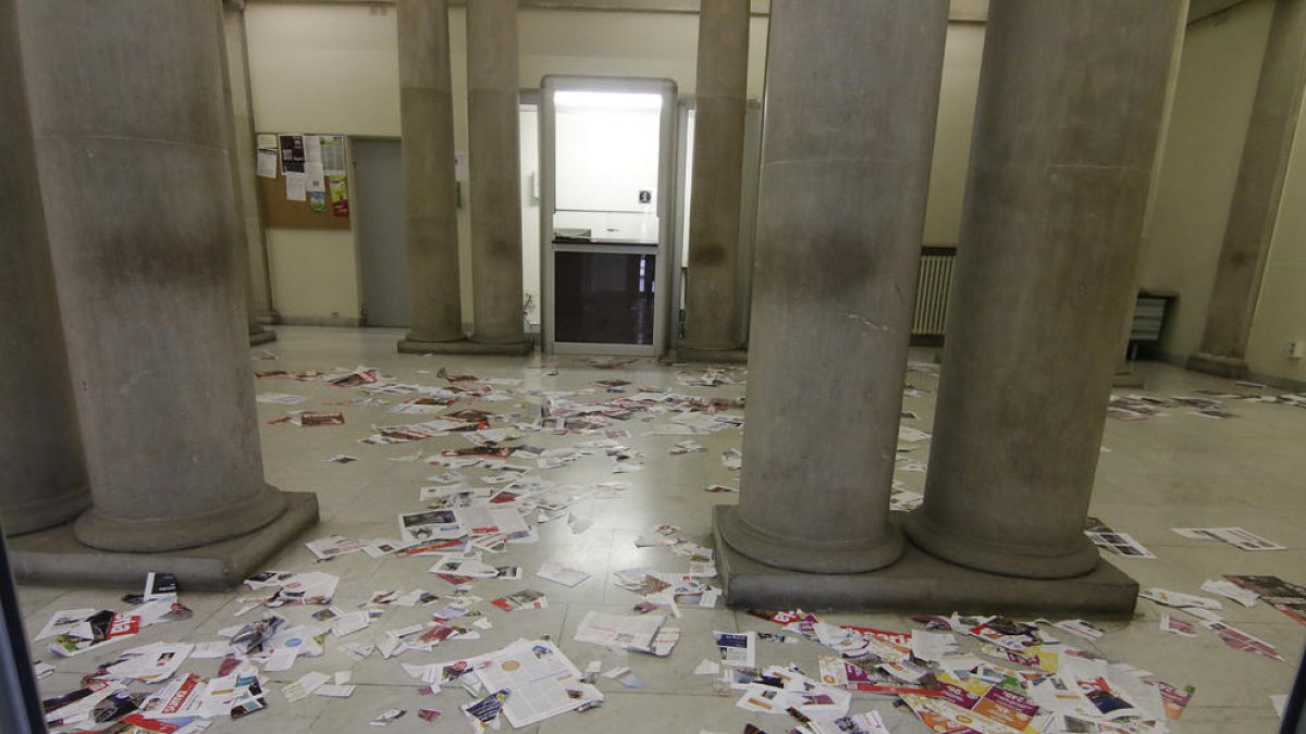 La sede de los servicios sociales en la antigua Audiència el pasado miércoles tras una protesta de la PAH.