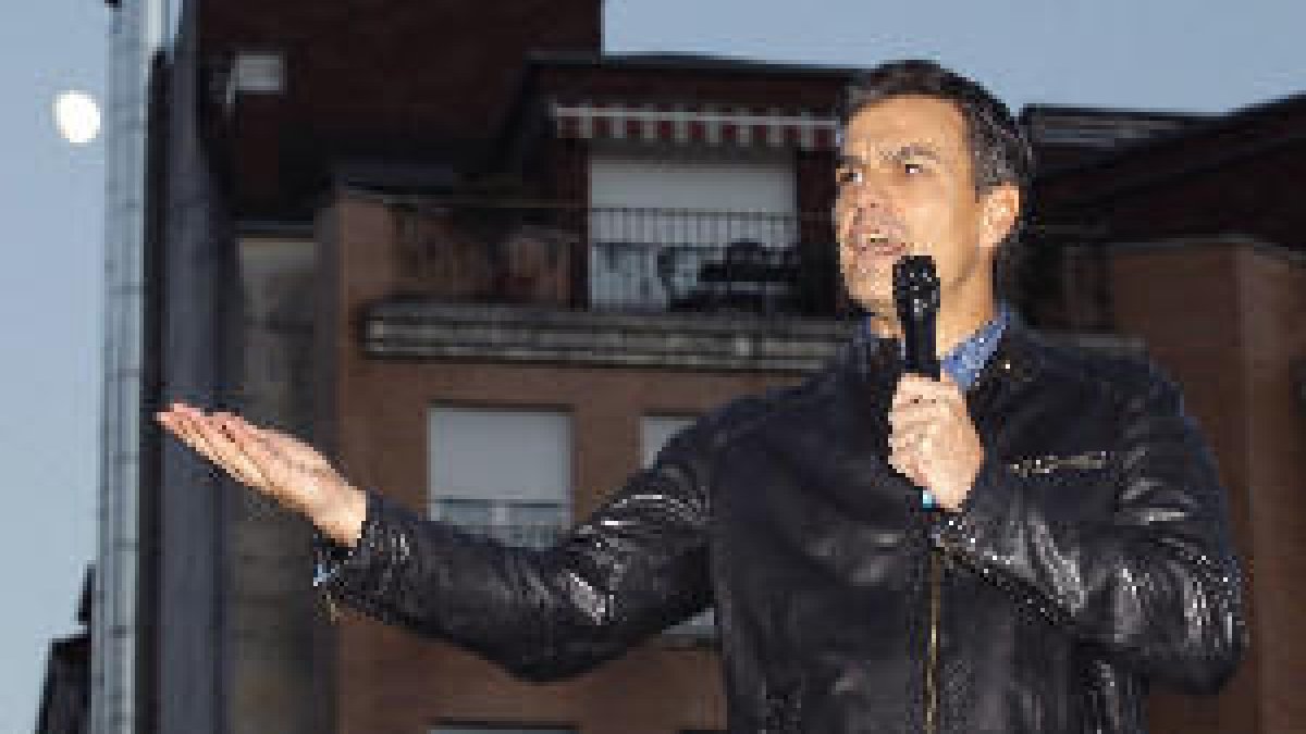 Pedro Sánchez anuncia que es presentarà a les primàries per liderar el PSOE