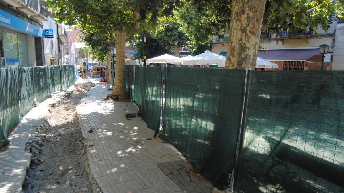 Les obres del Pla de Barris ja es porten a terme a la plaça Major.