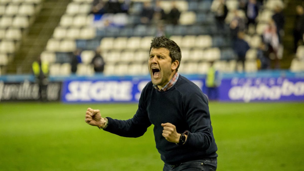 Gerard Albadalejo en un gesto eufórico durante el partido del pasado domingo ante el Sabadell.