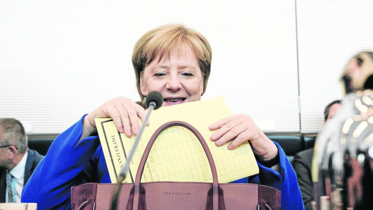 Angela Merkel es troba en hores baixes.