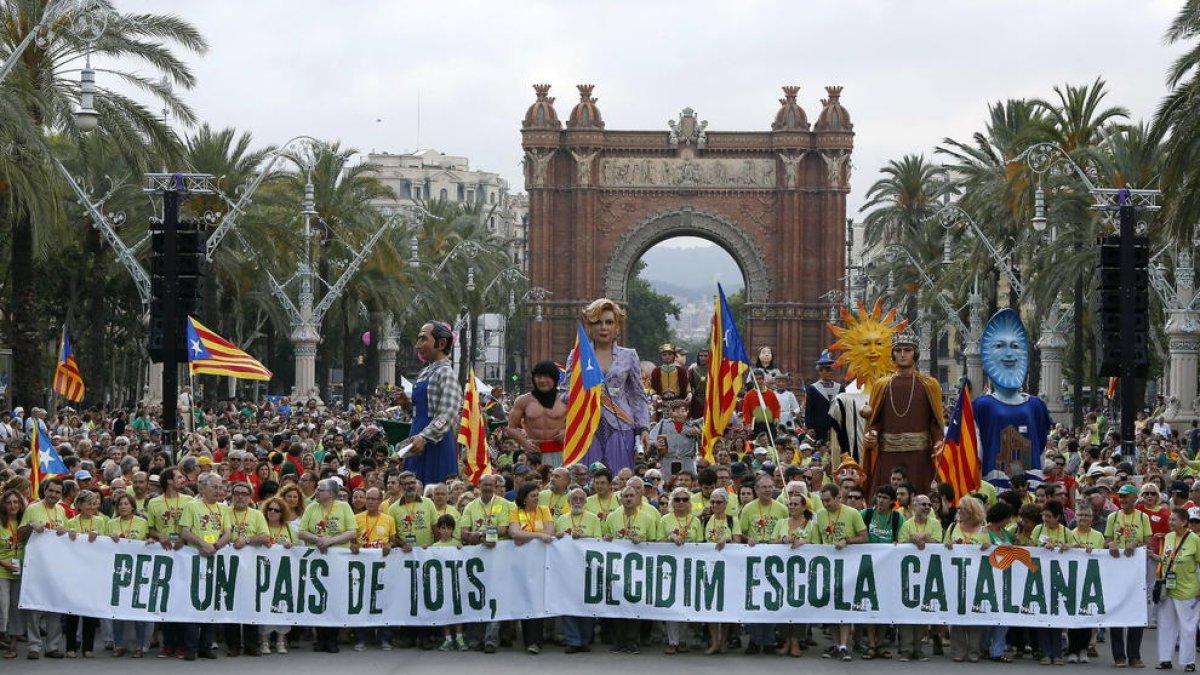 Imagen de archivo de una manifestación a favor de la escuela catalana.