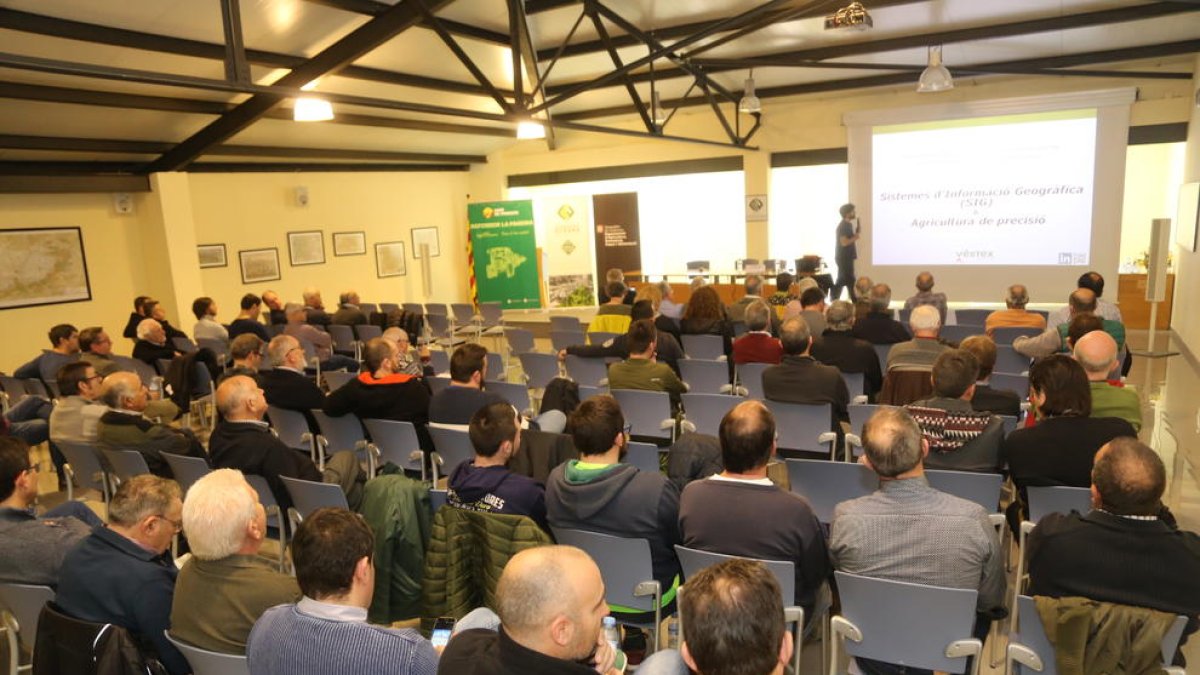 Un moment de les jornades celebrades ahir a la cooperativa d’Ivars d’Urgell.