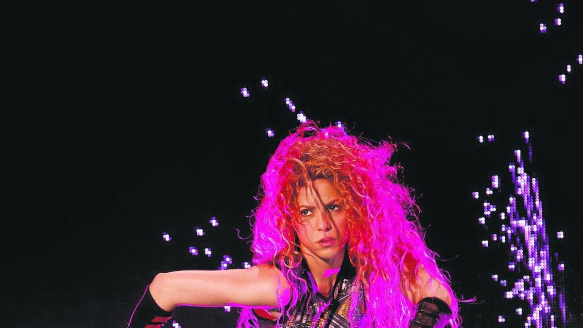 Shakira interpretó ayer en Hamburgo la canción ‘She Wolf’.